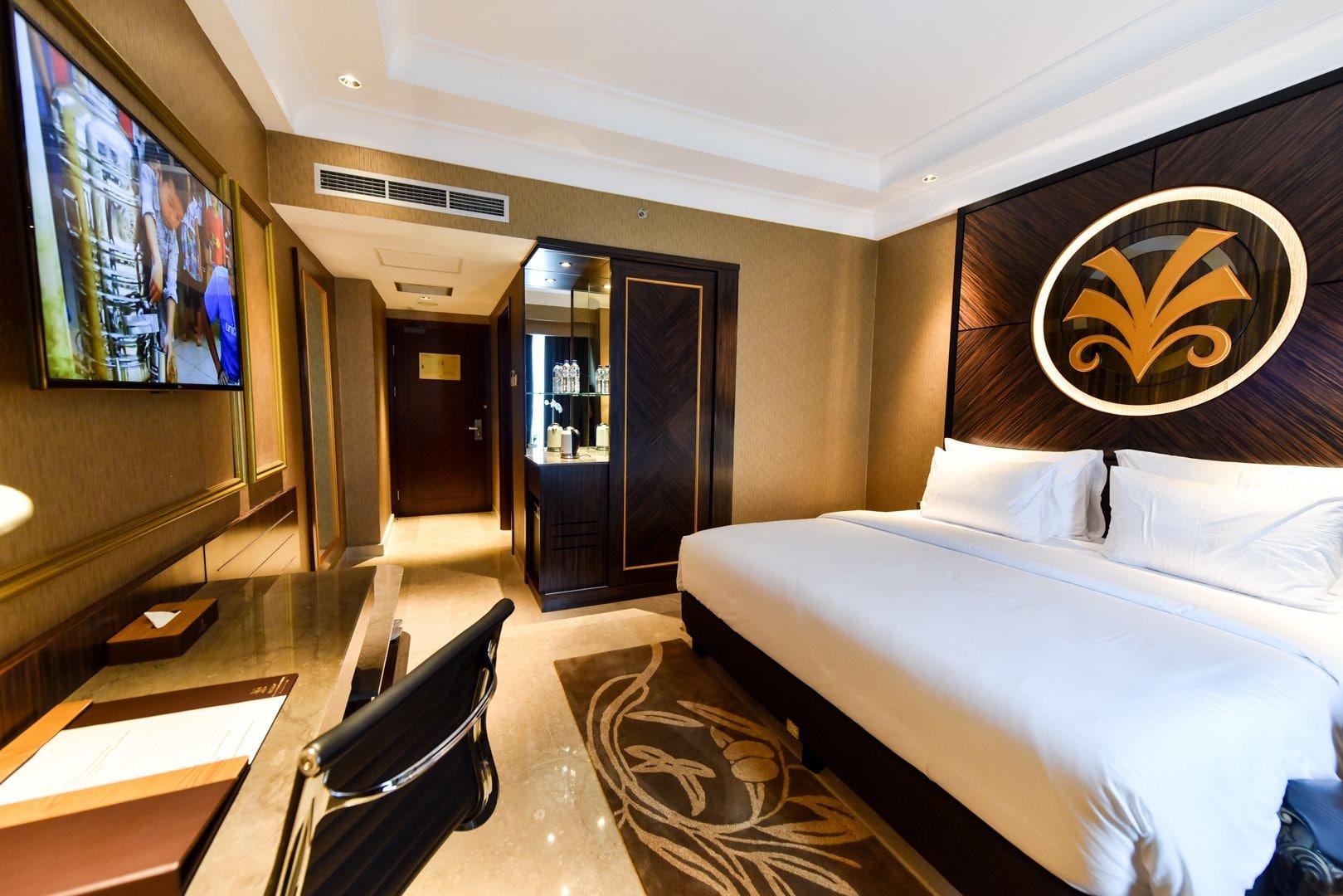 Myko Hotel & Convention Center Makassar Exterior photo