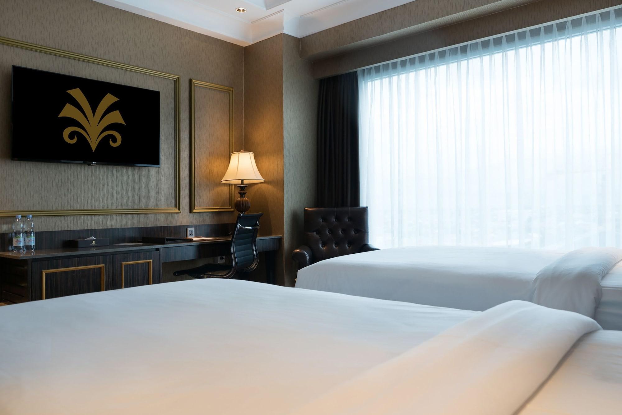 Myko Hotel & Convention Center Makassar Exterior photo
